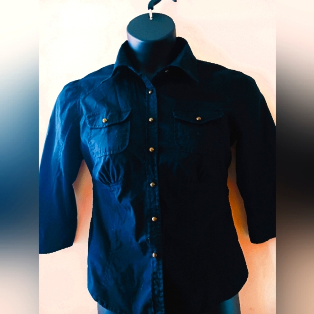 Ana medium size 3/4 sleeve black button-up collar shirt